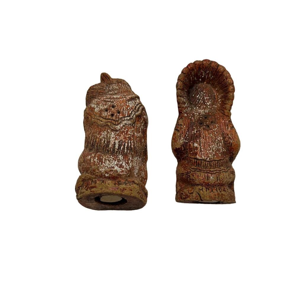 Vintage Native American Salt & Pepper Shakers Wood 1940's Souvenir Collectible - Picture 2 of 11